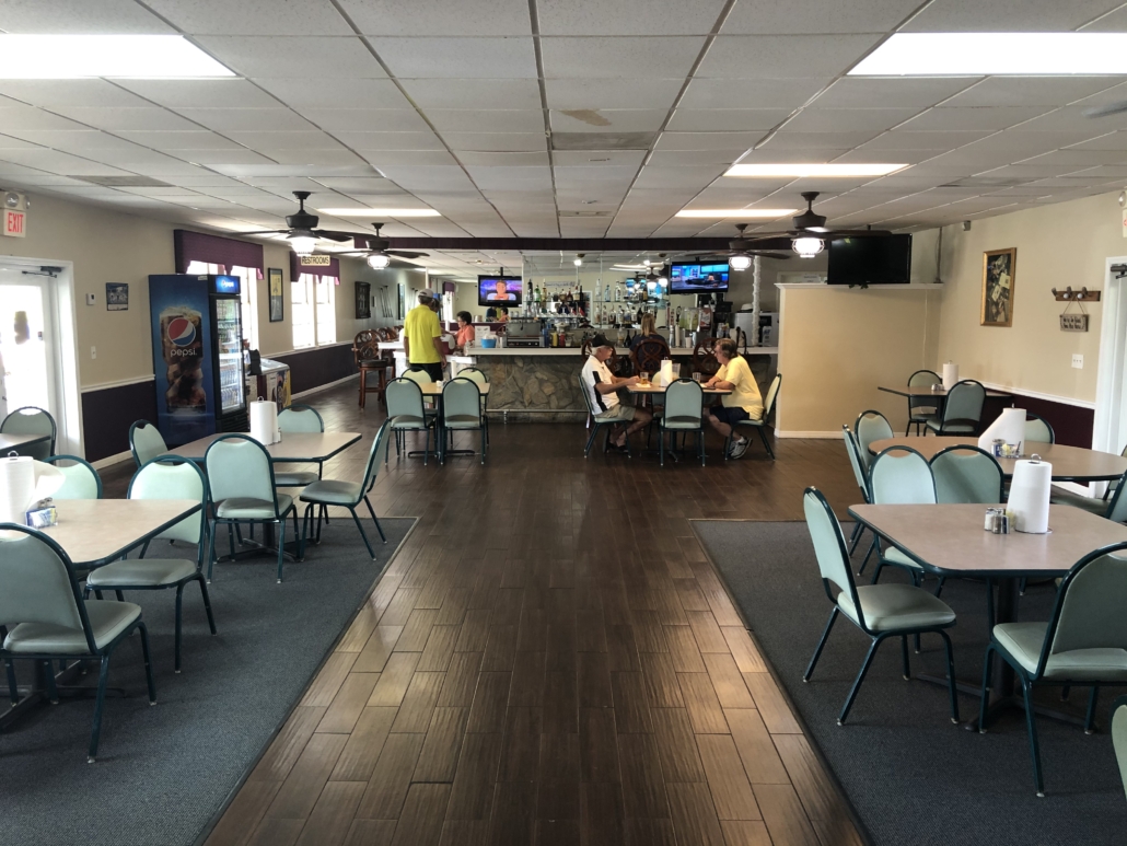 Bar and Grill Golf Hammock Country Club